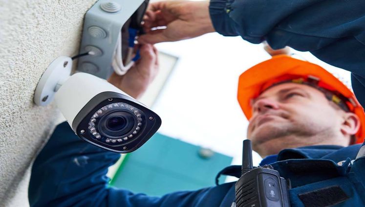 CCTV Installer